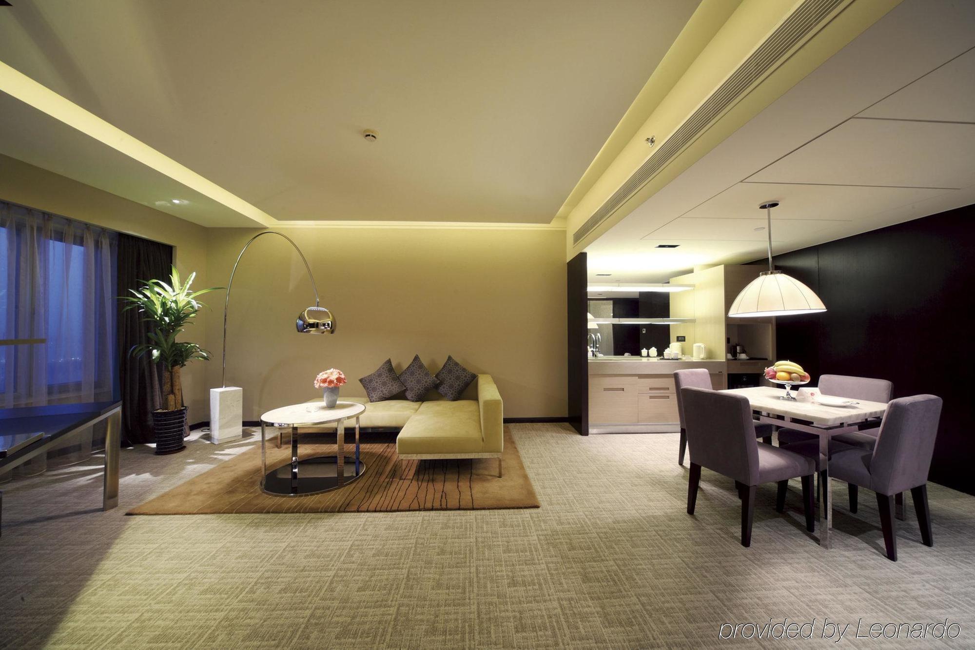 Furama Hotel Νταλιάν Δωμάτιο φωτογραφία