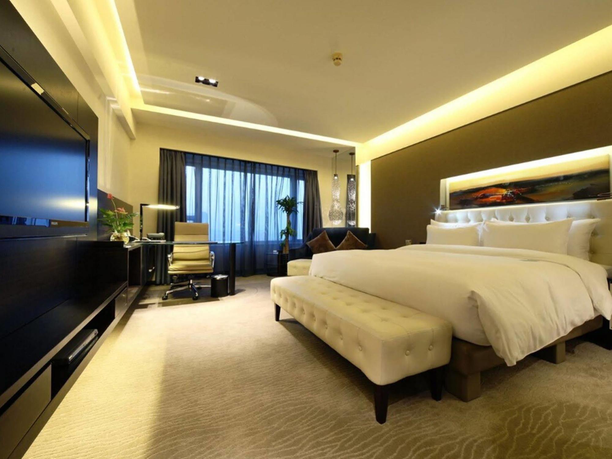 Furama Hotel Νταλιάν Εξωτερικό φωτογραφία