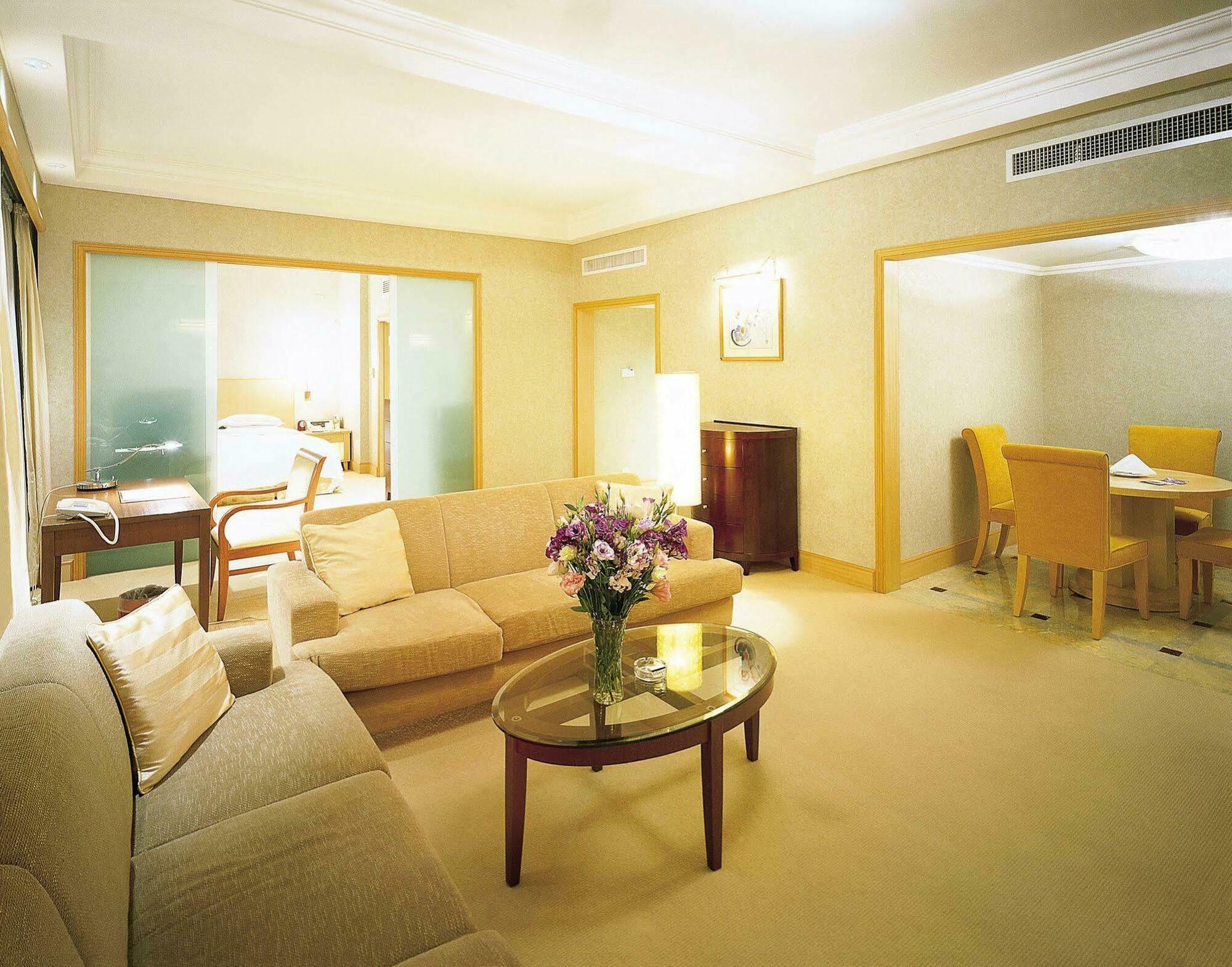 Furama Hotel Νταλιάν Εξωτερικό φωτογραφία