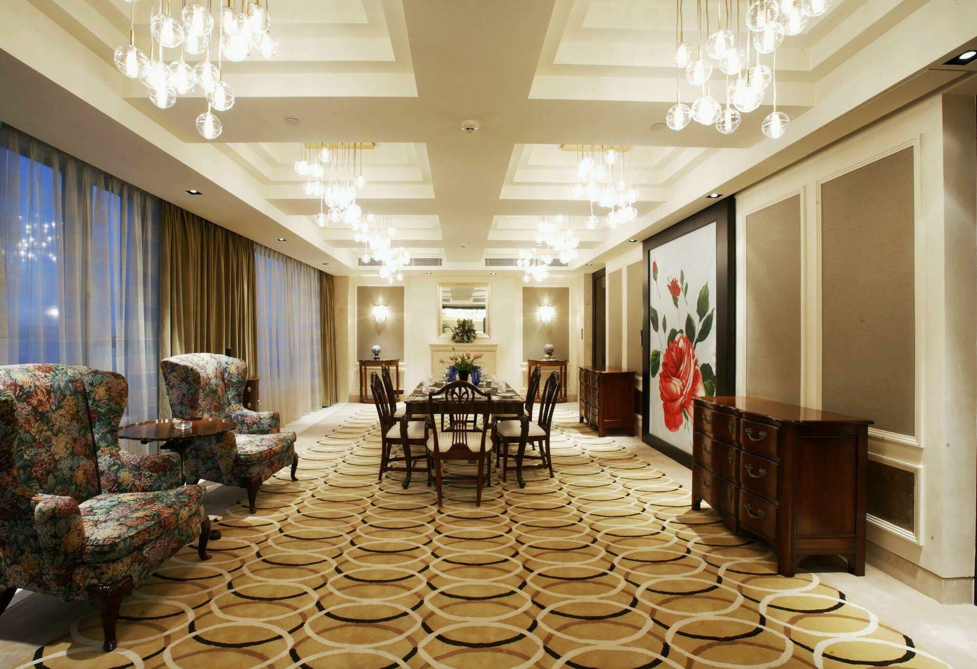 Furama Hotel Νταλιάν Εξωτερικό φωτογραφία